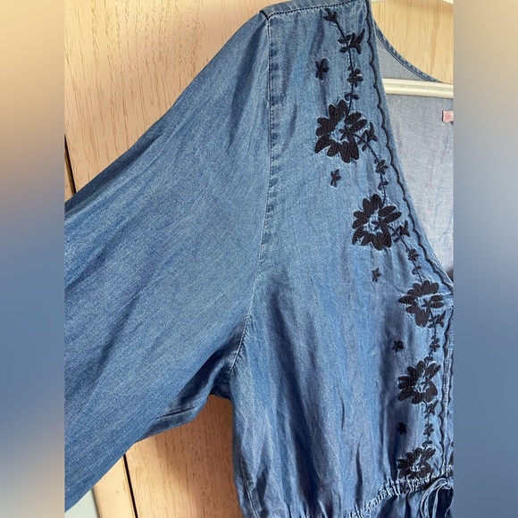Free 2 Luv Chambray Embroidered Boho Casual Dress Sz 0X - Picture 6 of 12